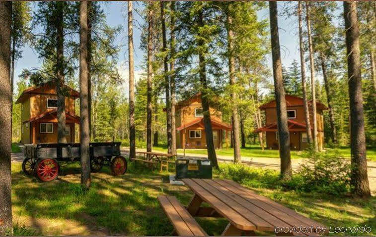 Historic Tamarack Lodge Hungry Horse Exterior photo